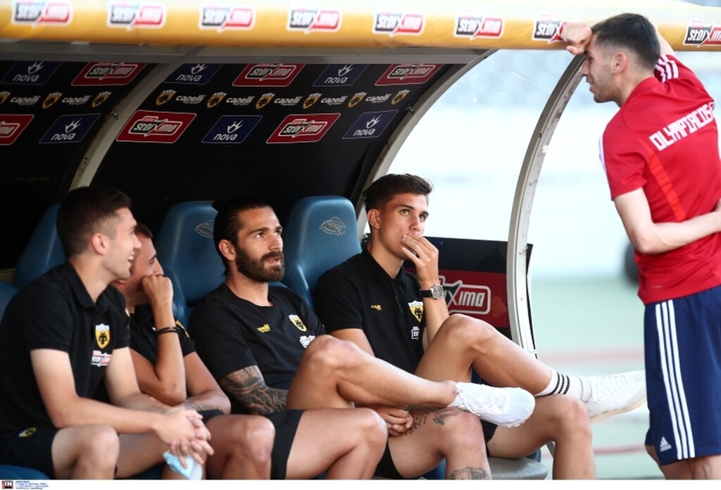 ΑΕΚ-Ολυμπιακός: Το τετ α τετ Λιβάγια-Ραντζέλοβιτς στο ΟΑΚΑ (photos)