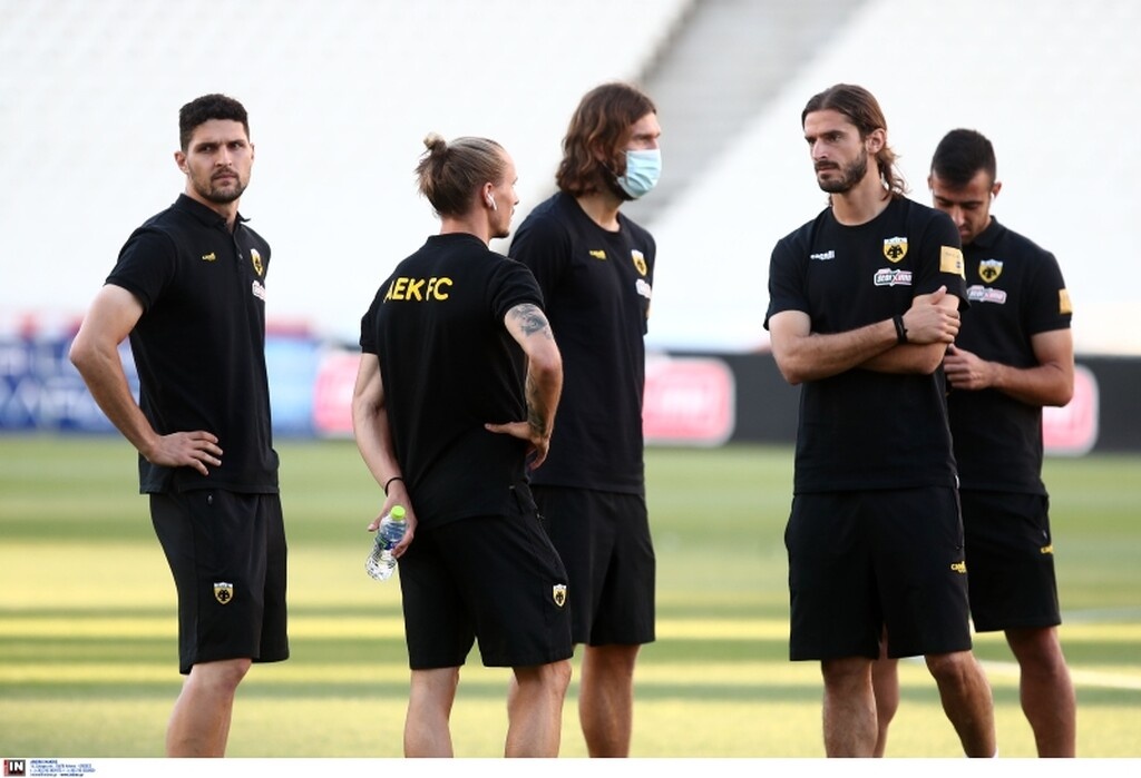 ΑΕΚ-Ολυμπιακός: Το τετ α τετ Λιβάγια-Ραντζέλοβιτς στο ΟΑΚΑ (photos)