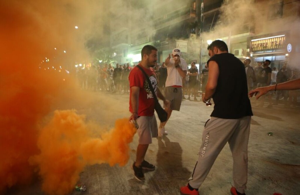 Ολυμπιακός: Στους δρόμους για το 45ο πρωτάθλημα οι οπαδοί (photos)