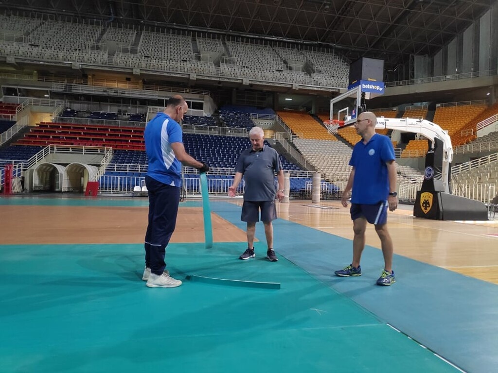 Στρώθηκε το τάραφλεξ στο ΟΑΚΑ για τα play off της Volley League