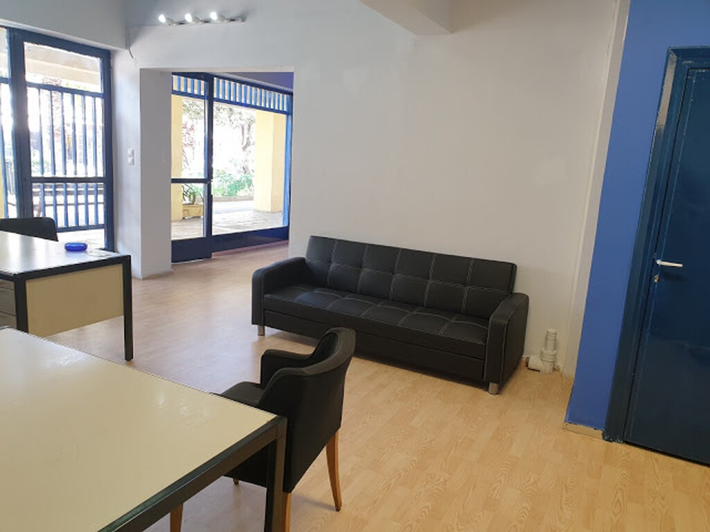 Τα νέα γραφεία του Ερασιτέχνη Ιωνικού (photos)