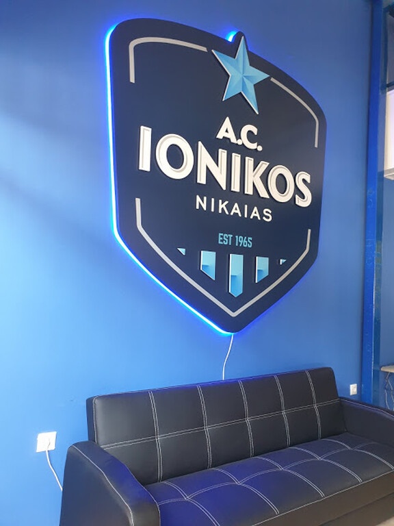 Τα νέα γραφεία του Ερασιτέχνη Ιωνικού (photos)