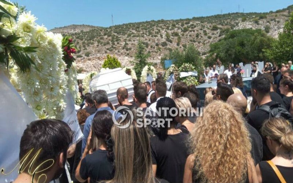 Παναγιώτης Σκαφτούρος: Ράγισαν καρδιές στο τελευταίο «αντίο» (photos)