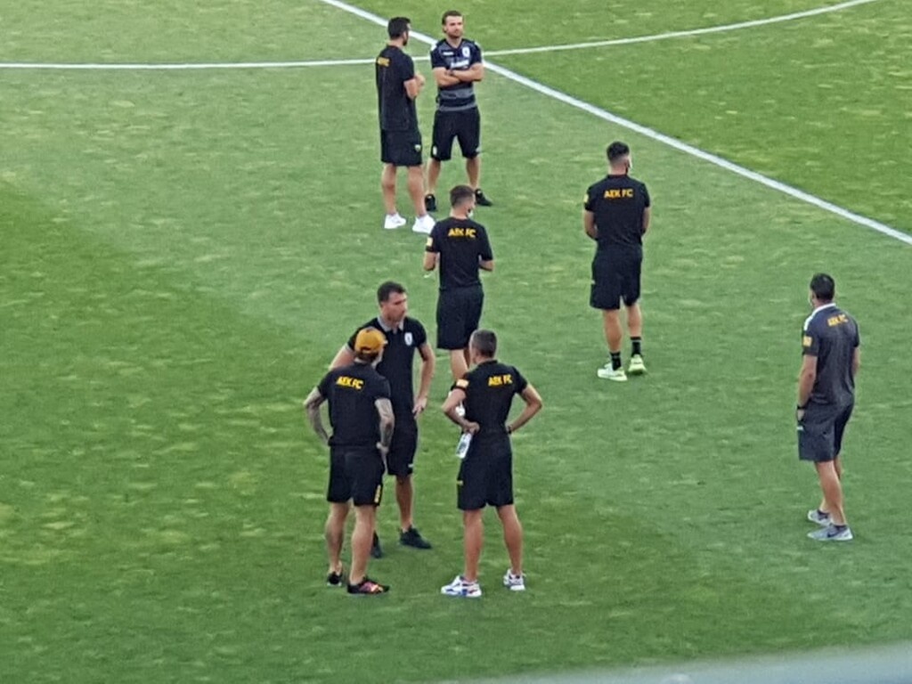 ΠΑΟΚ-ΑΕΚ: Τα «πηγαδάκια» πριν τη σέντρα (photos)