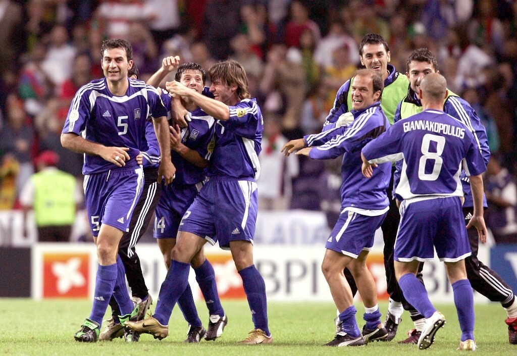 Ελλάδα-Τσεχία 1-0: Γκολ ο Δέλλας και φύγαμε για τελικό (photos+video)
