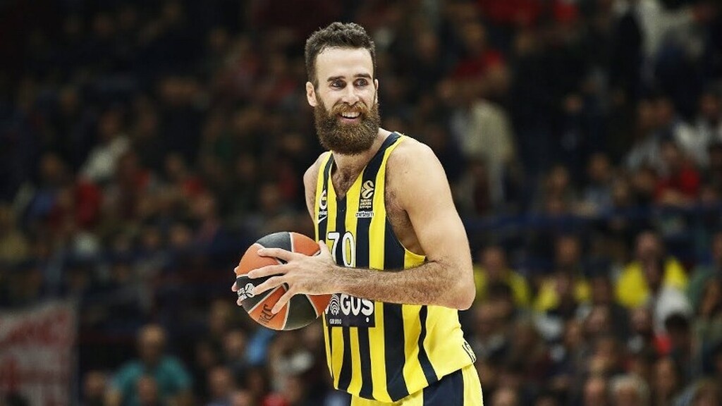 Μεσίνα: «Θέλουμε μια διαφορετική ομάδα»