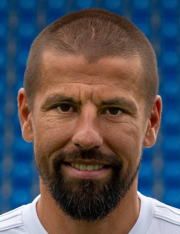 «Τίτλοι τέλους» για τον Μίλαν Μπάρος (videos+photos)