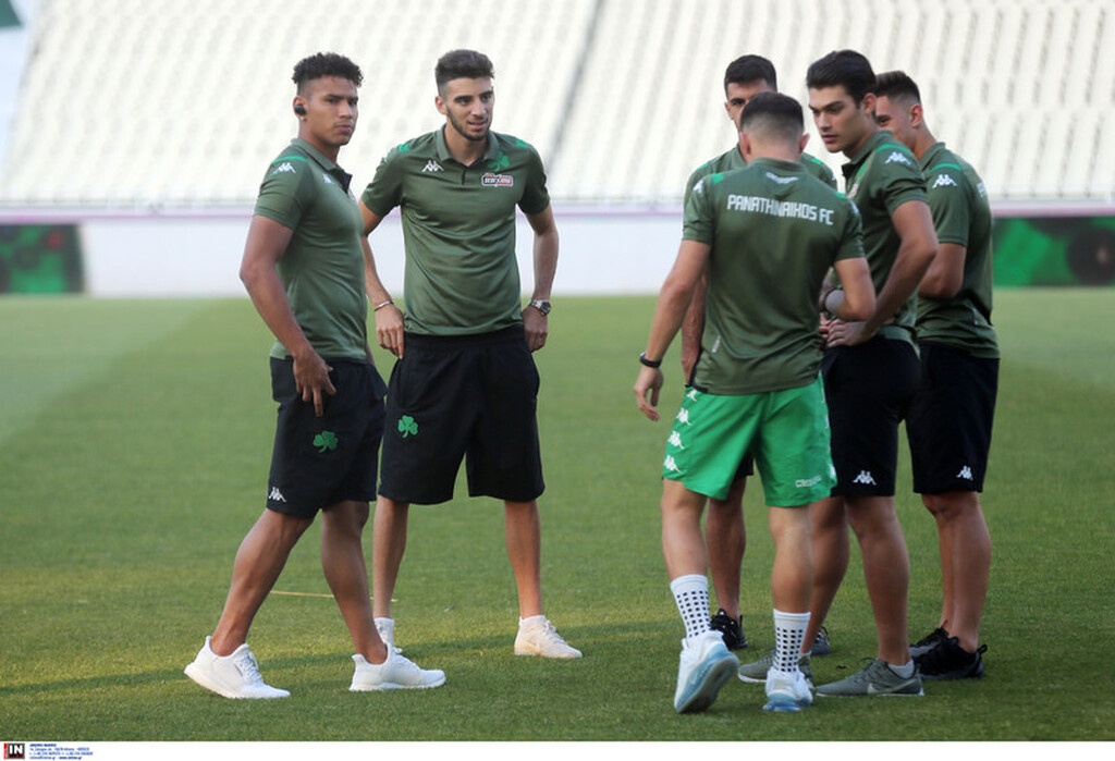 Παναθηναϊκός-Ολυμπιακός: Οι αφίξεις και τα πηγαδάκια στο ΟΑΚΑ (photos)