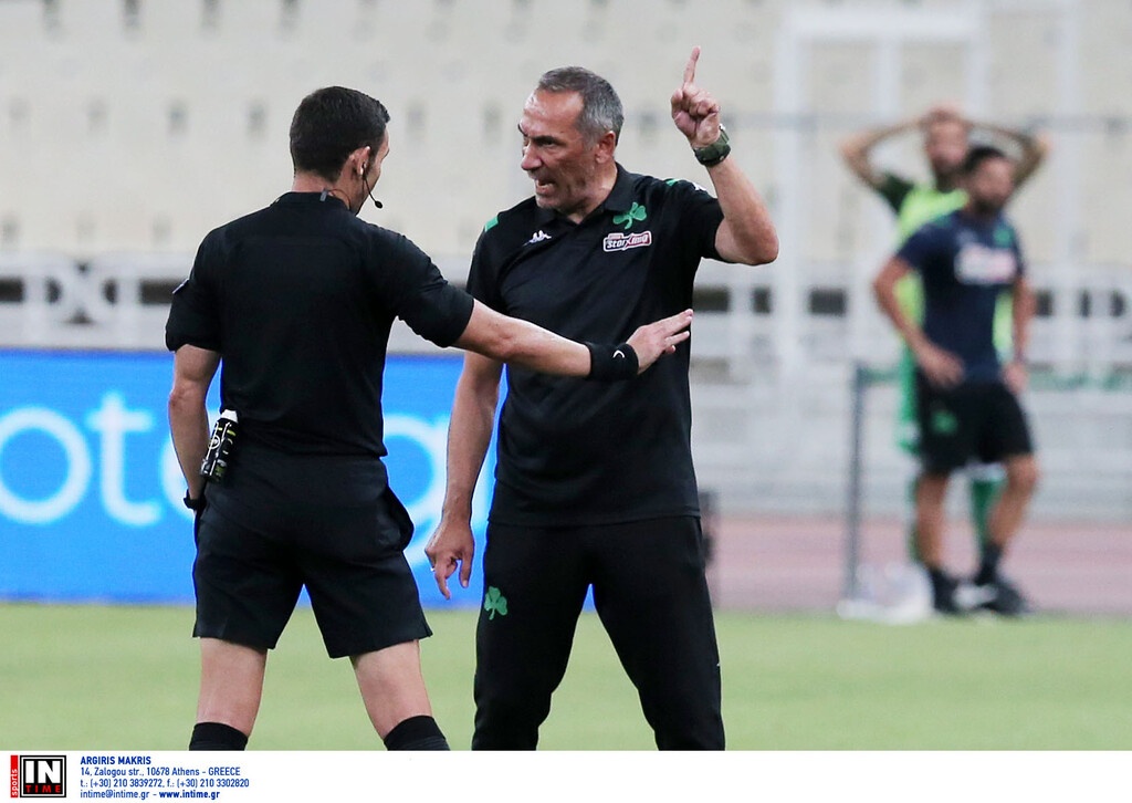 Έξαλλος του ζήτησε να πάει να δει πάλι το VAR με όλα τα ριπλέι