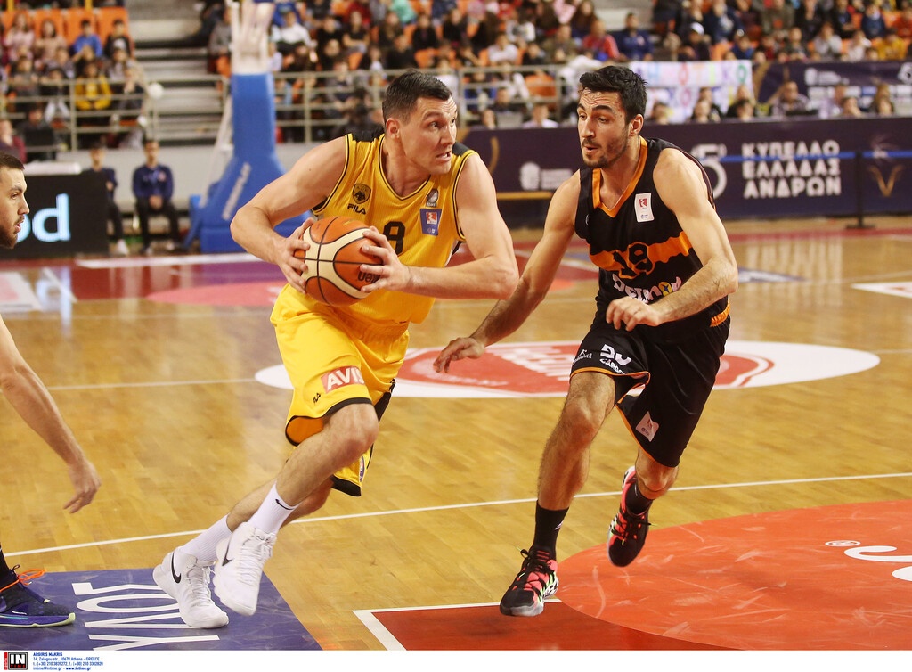 Πλησιάζει στην ΑΕΚ ο Κατσίβελης (photos+videos)