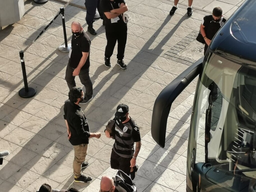 ΠΑΟΚ-Παναθηναϊκός: Αποδοκιμασίες και χαμός πριν τη σέντρα στην Τούμπα (photos)