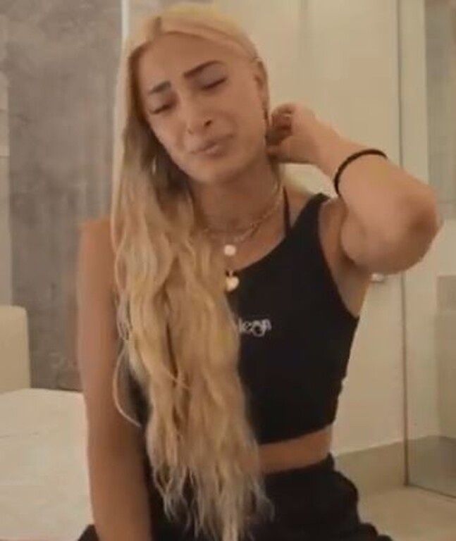 Ιωάννα Τούνη:Επιβεβαίωσε με λυγμούς ότι ήταν η πρωταγωνίστρια του ροζ βίντεο