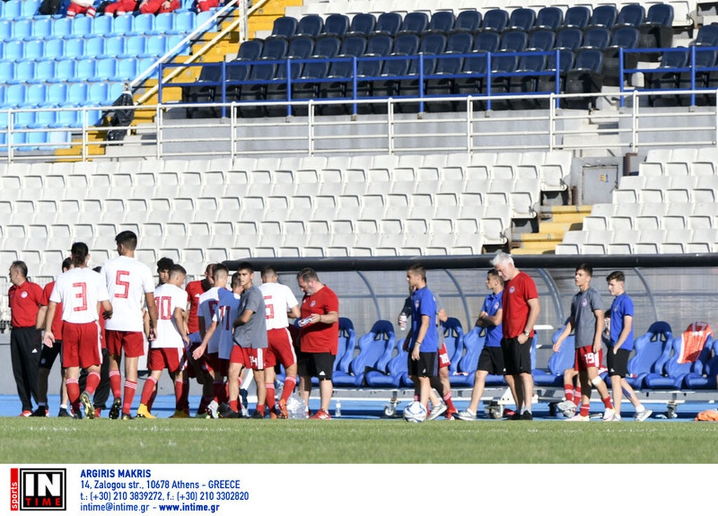 Super League K15: Το τρόπαιο ο Ολυμπιακός (video+photos)