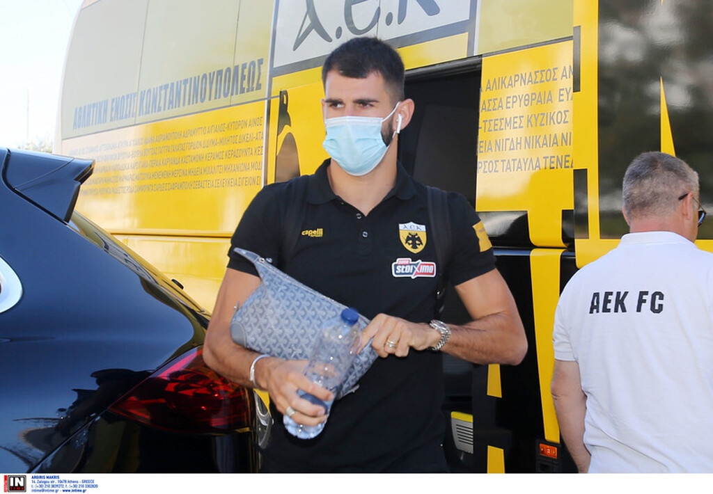 Παναθηναϊκός-ΑΕΚ: Οι αφίξεις των αντιπάλων (photos)
