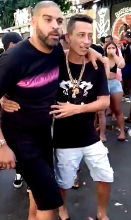 Ξέφυγε εν μέσω κορονοϊου: «Λιώμα» μετά από πάρτι πασίγνωστος ποδοσφαιριστής (photos)