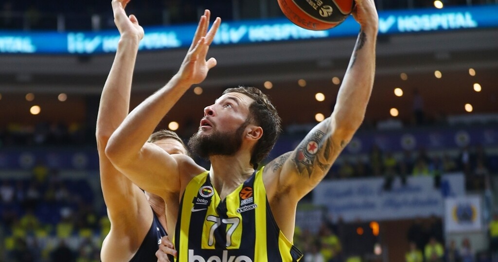 Ζαλγκίρις: «Βόμβα» με Λοβέρν (photos+video)