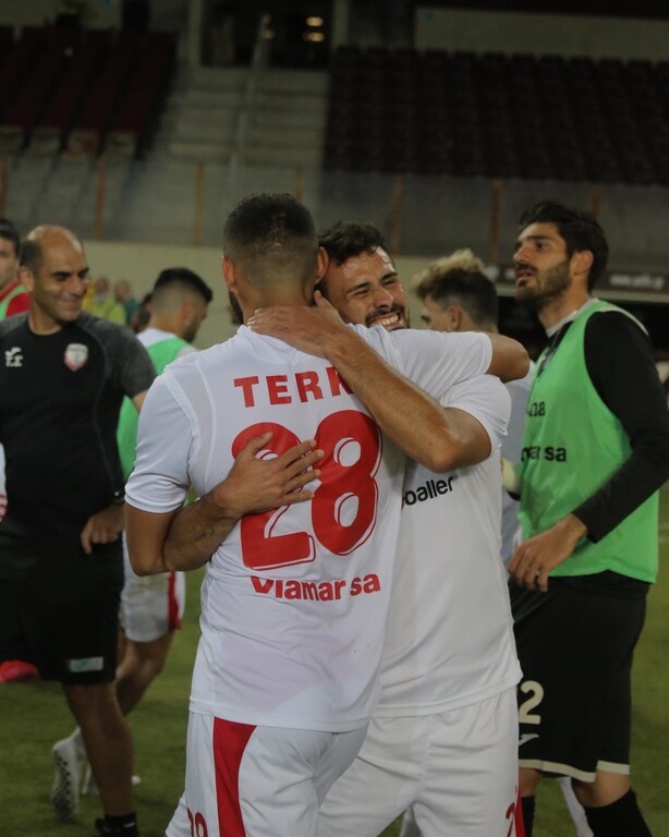 ΑΕΛ-Ξάνθη: Ξέσπασαν οι Ακρίτες μετά τη λήξη (photos)