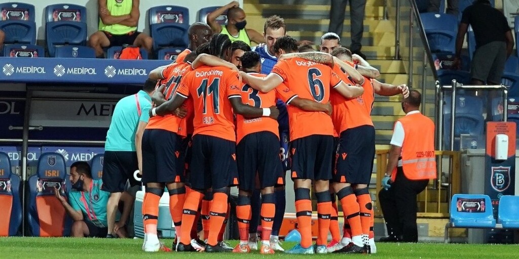 Τουρκία: Έγραψε ιστορία η Μπασακσεχίρ κατακτώντας το πρωτάθλημα (videos+photos)