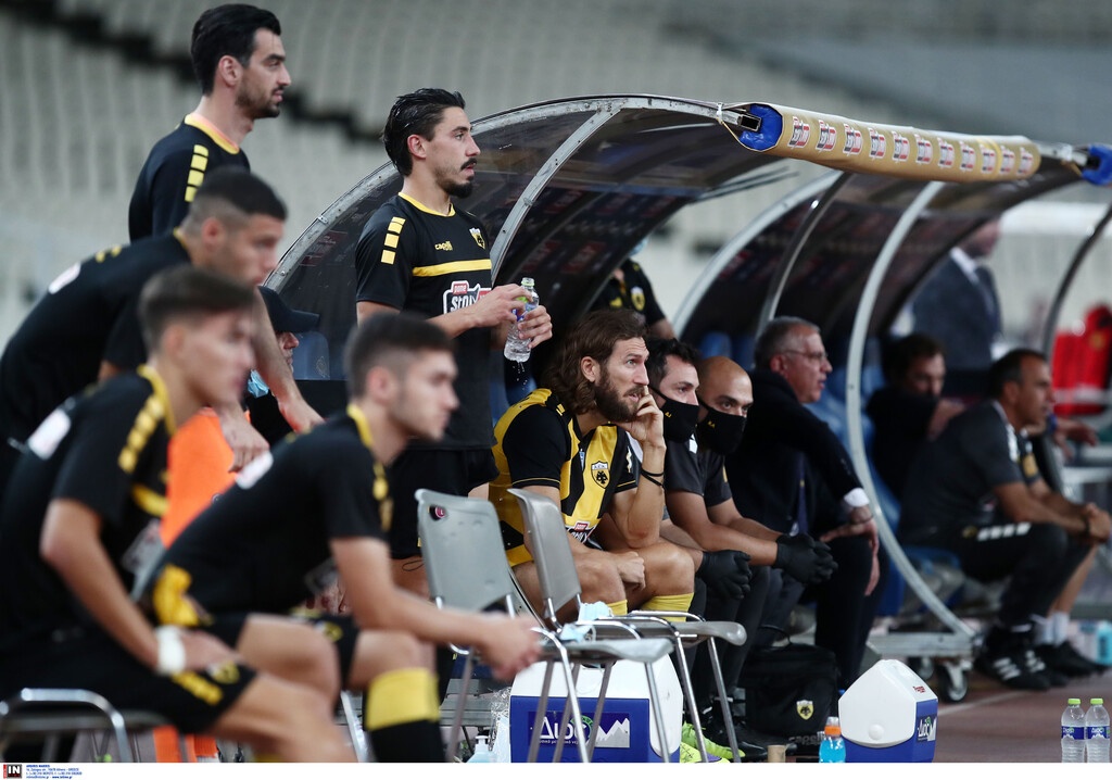 Ολυμπιακός-ΑΕΚ: Στο πλευρό των συμπαικτών του ο Τσιγκρίνσκι!