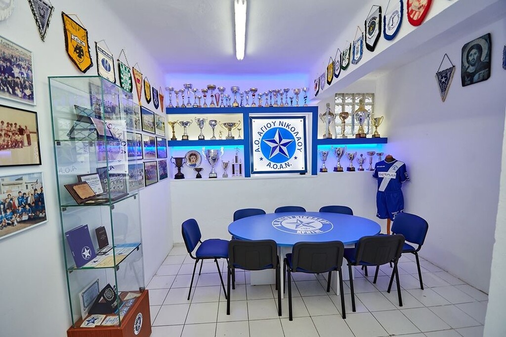 ΑΟ Αγίου Νικολάου: Τα αποδυτήρια… Super League (photos+video)
