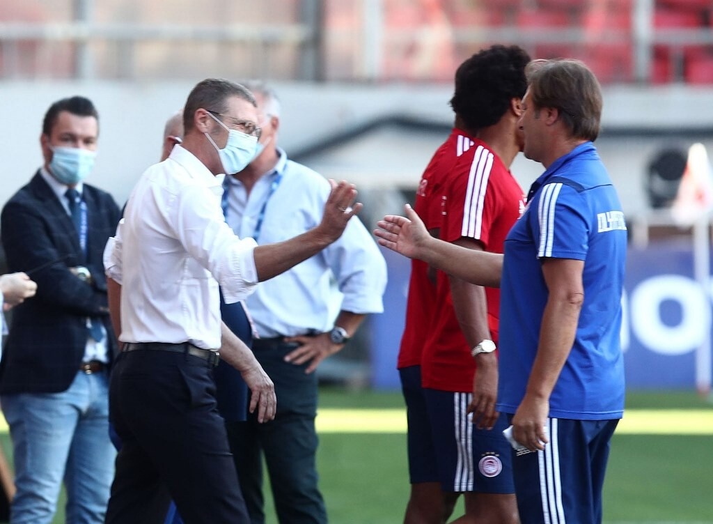 Ολυμπιακός-ΑΕΚ: Τετ α τετ και... πηγαδάκια στο «Γ. Καραϊσκάκης» (photos)