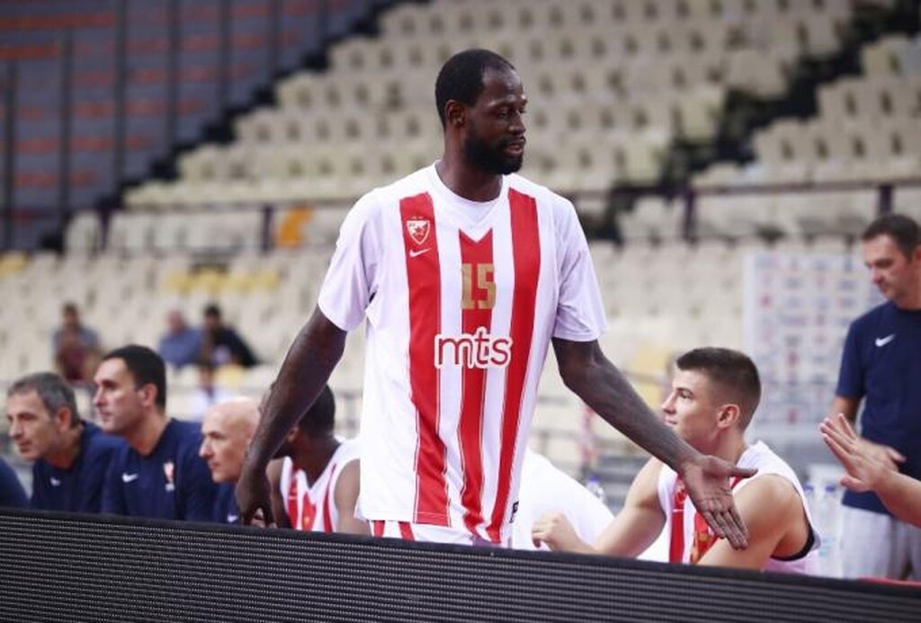 Πάει για την έκπληξη με πρώην «πράσινο» η Φενέρμπαχτσε (videos+photos)