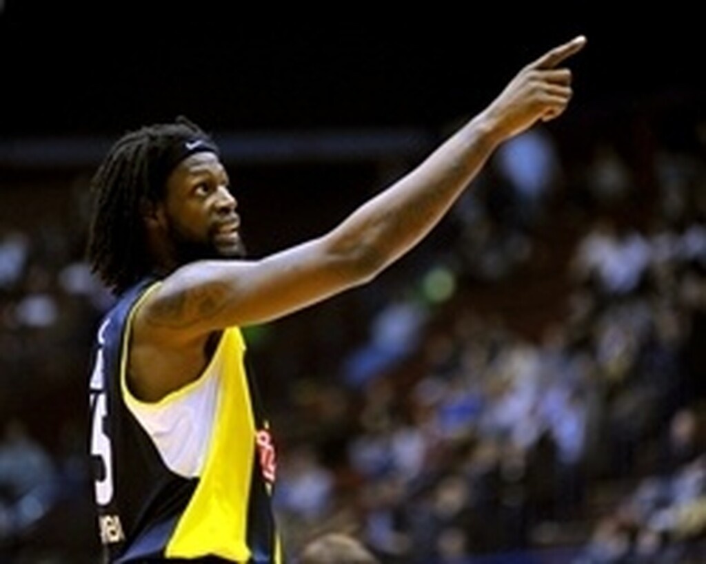 Πάει για την έκπληξη με πρώην «πράσινο» η Φενέρμπαχτσε (videos+photos)