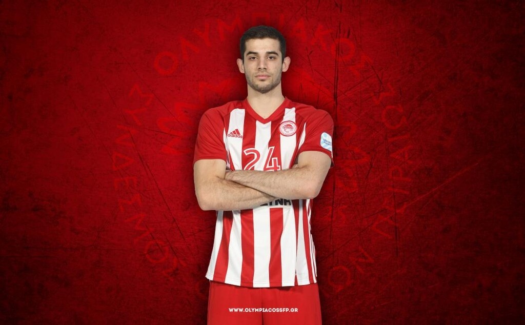 Τέσσερις ανανεώσεις για το τμήμα χάντμπολ του Ολυμπιακού