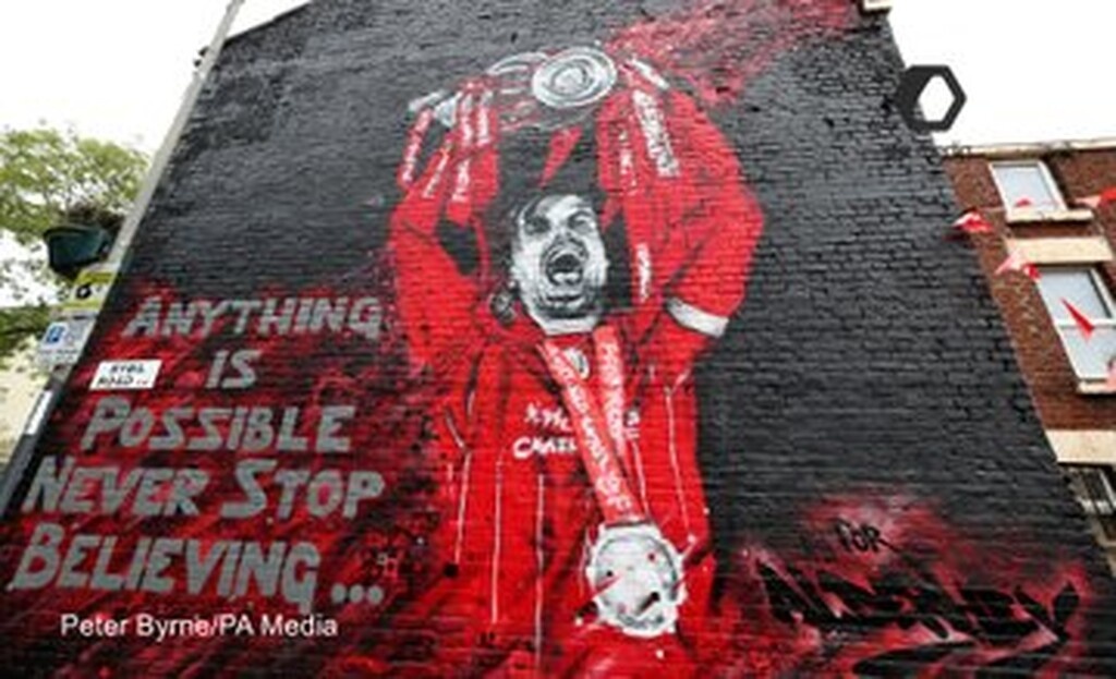 Ο Χέντερσον έγινε γκράφιτι σε δρόμο του Λίβερπουλ (photos)