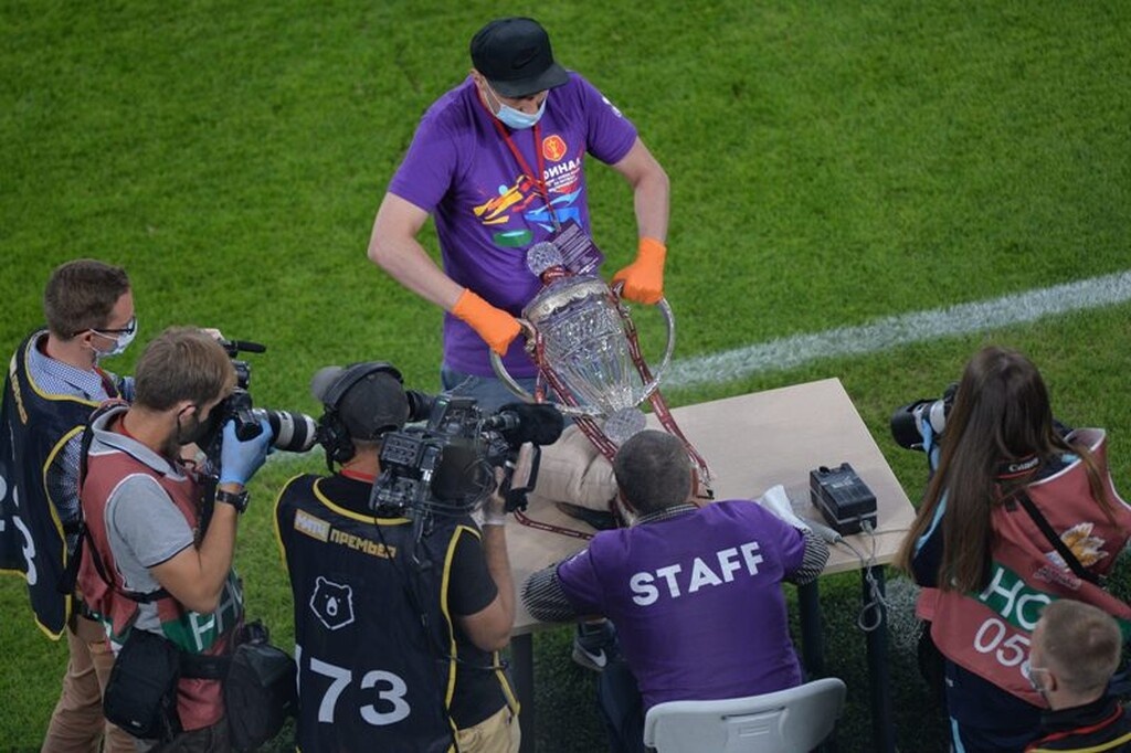 Ζενίτ: Έκαναν πράξη το… θα σπάσω κούπες! (Photos & Video)