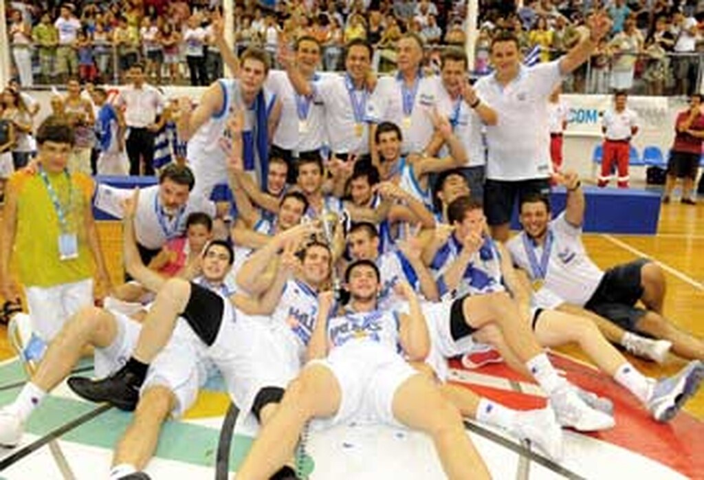 Όταν οι «χρυσοί νέοι» ανέβηκαν στην κορυφή της Ευρώπης (video+photos)