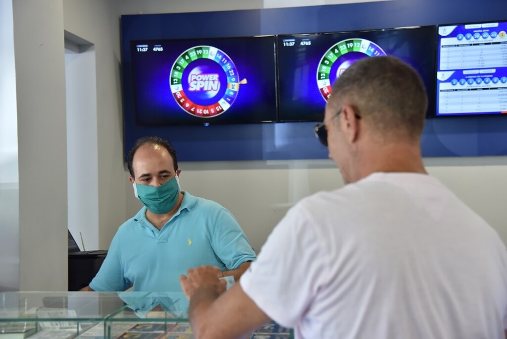 Ένας τροχός της τύχης γυρίζει στα πρακτορεία ΟΠΑΠ