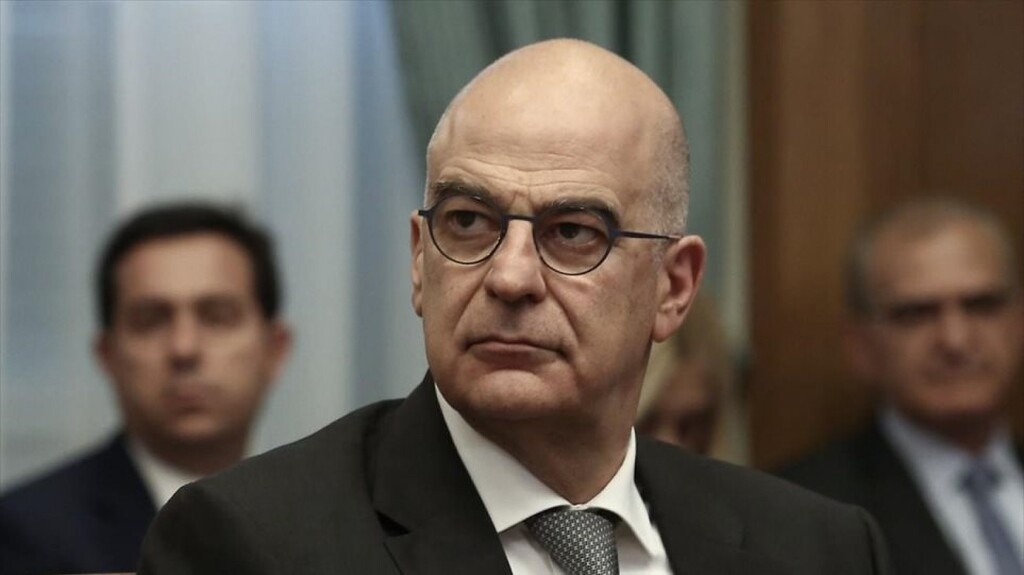 Με μάσκα Παναθηναϊκού ο Δένδιας (photos)