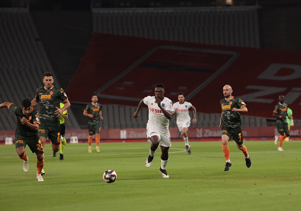 Τράμπζονπορ-Αλάνιασπορ 2-0: Πικρός τελικός για τα ελληνόπουλα (video+photos)