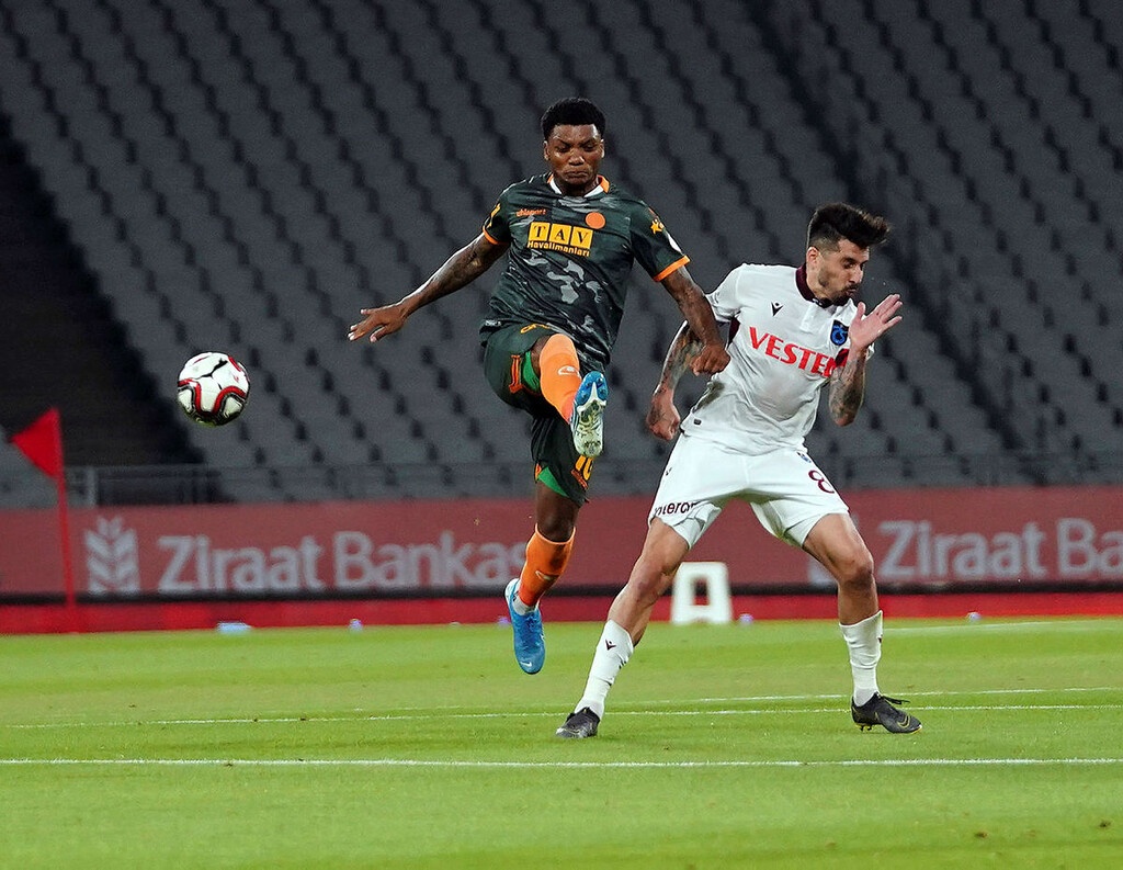 Τράμπζονπορ-Αλάνιασπορ 2-0: Πικρός τελικός για τα ελληνόπουλα (video+photos)