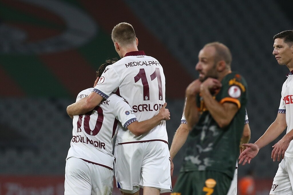 Τράμπζονπορ-Αλάνιασπορ 2-0: Πικρός τελικός για τα ελληνόπουλα (video+photos)