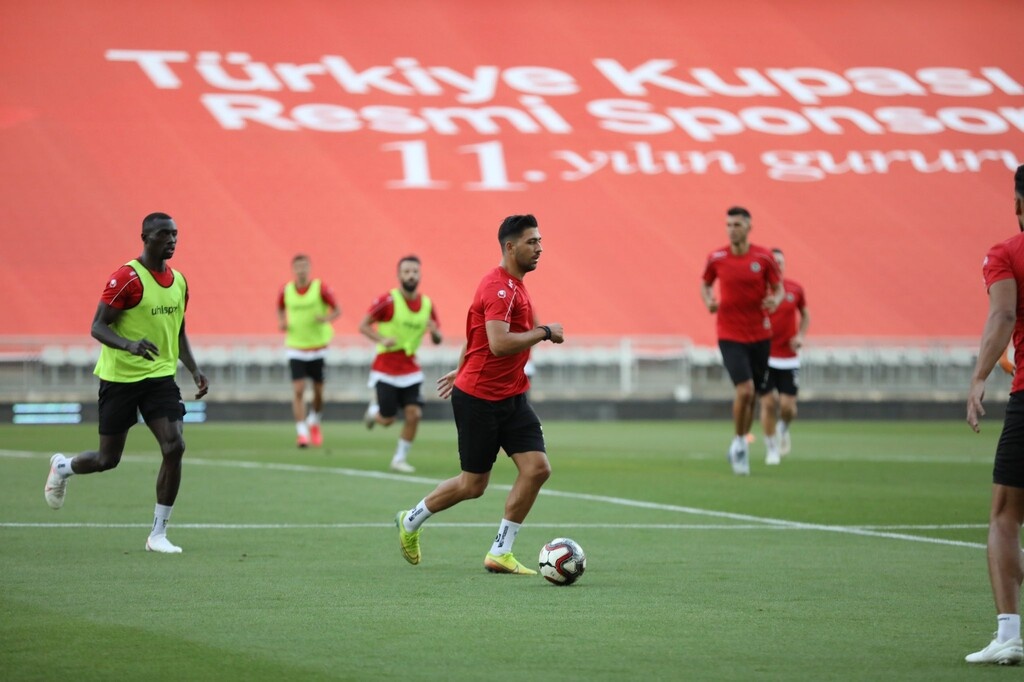 Τράμπζονπορ-Αλάνιασπορ 2-0: Πικρός τελικός για τα ελληνόπουλα (video+photos)