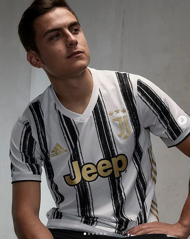 Γιουβέντους: Αποκάλυψη στη νέα εμφάνιση (photos)