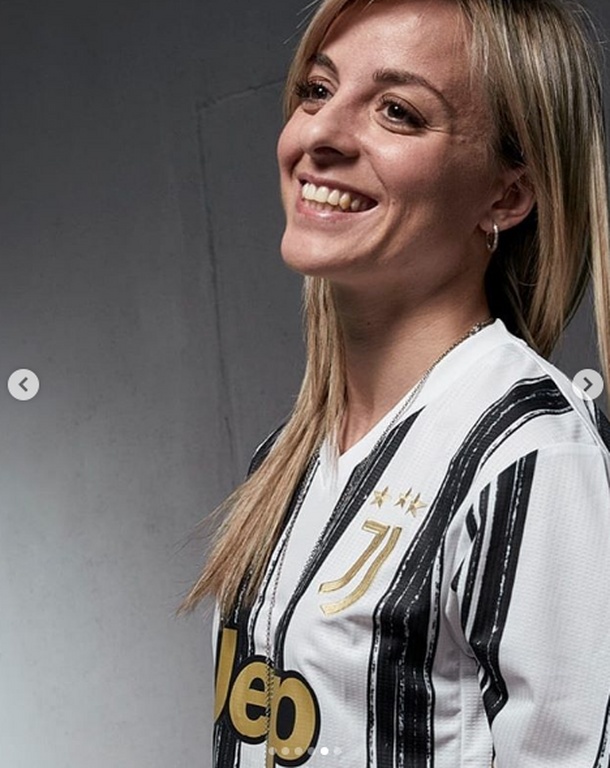 Γιουβέντους: Αποκάλυψη στη νέα εμφάνιση (photos)