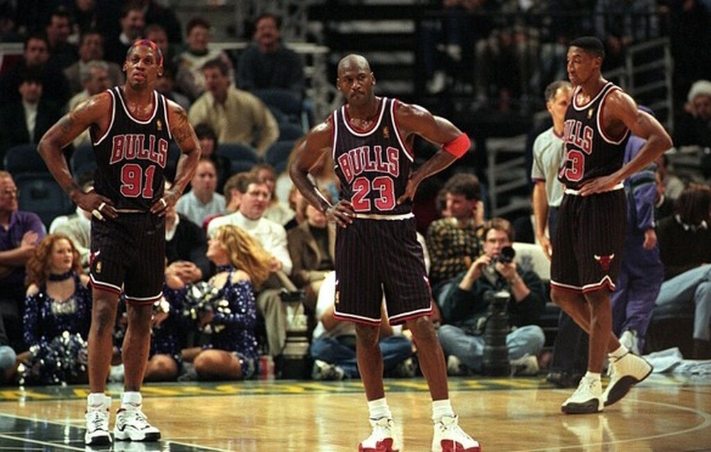 Ολυμπιακός: Η τρίτη εμφάνιση των «ερυθρόλευκων» θυμίζει… Μπουλς