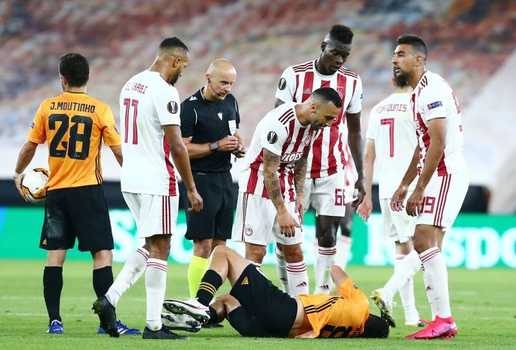 Γουλβς – Ολυμπιακός 1-0: Μολι-ΝO στην πρόκριση από τους «λύκους» (video+photos)