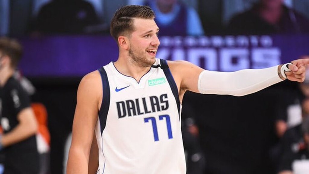 NBA: Ένα Top-10 γεμάτο «μαγεία» από τον Ντόντσις (video)