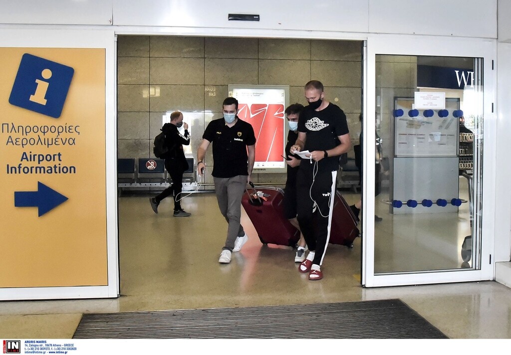 ΑΕΚ: Στην Αθήνα ο Λοτζέσκι (photos)