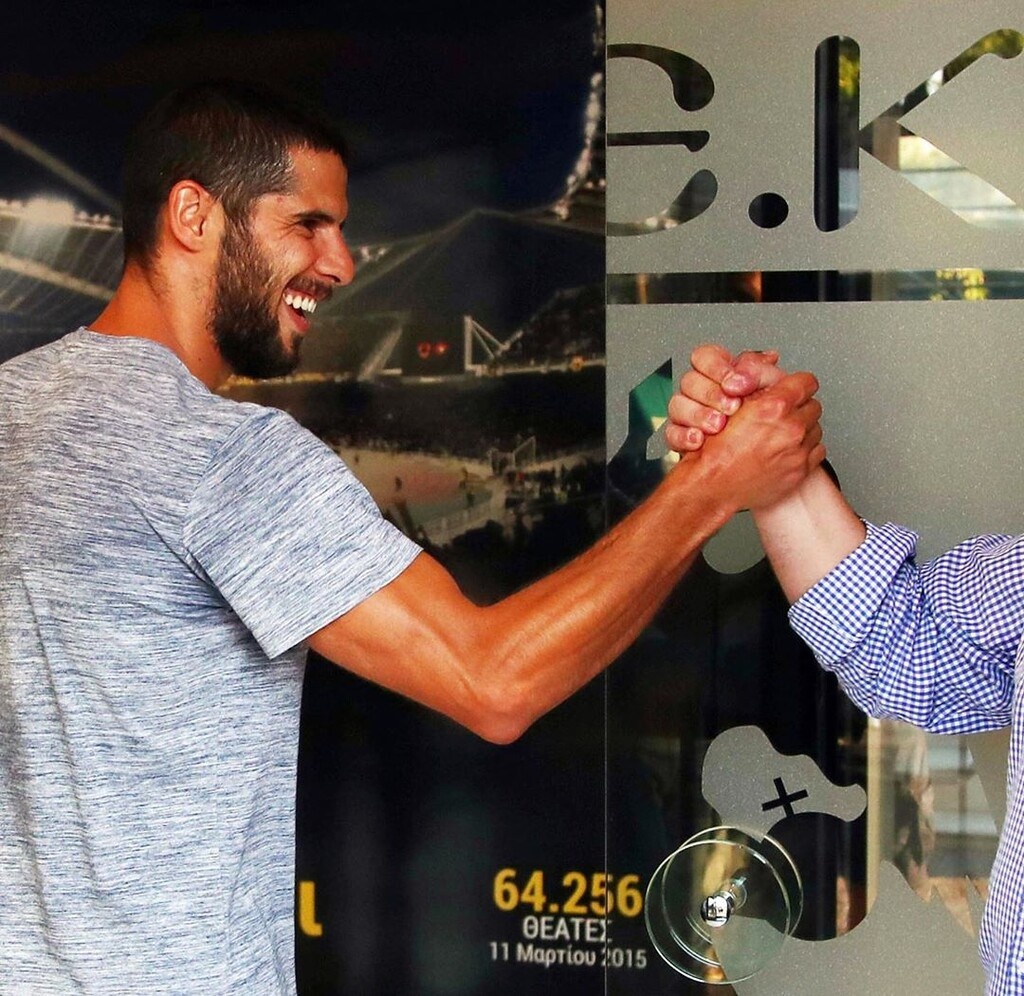 Επίσημα στην ΑΕΚ για τρία χρόνια ο Ινσούα (video+photos)