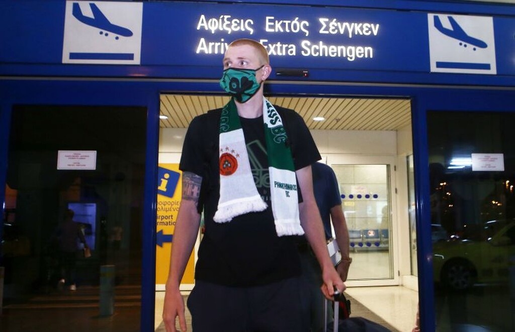 Ουάιτ: «Είμαι ενθουσιασμένος που θα βάλω τα πράσινα» (photos)