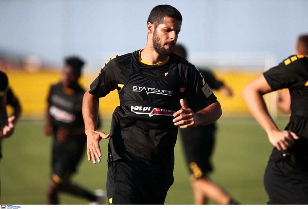 AEK: Ο Ινσούα με τα κιτρινόμαυρα (photos)