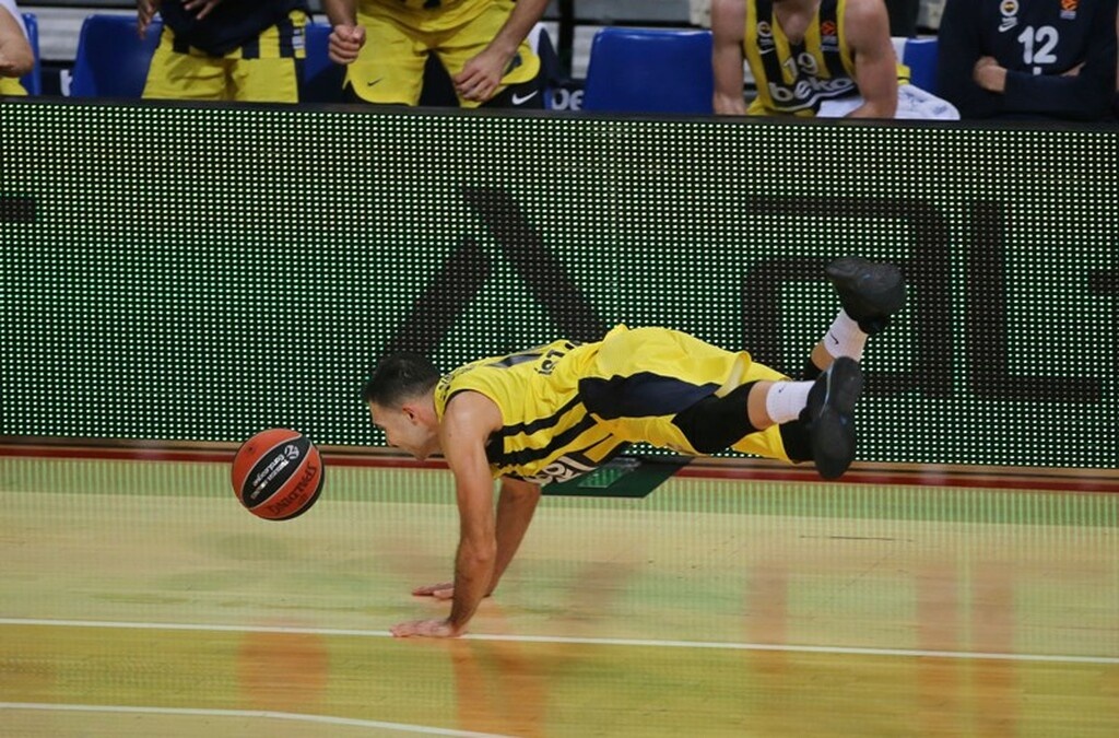 Με Σλούκα η κορυφαία ομάδα της Φενερμπαχτσέ! (Photos)