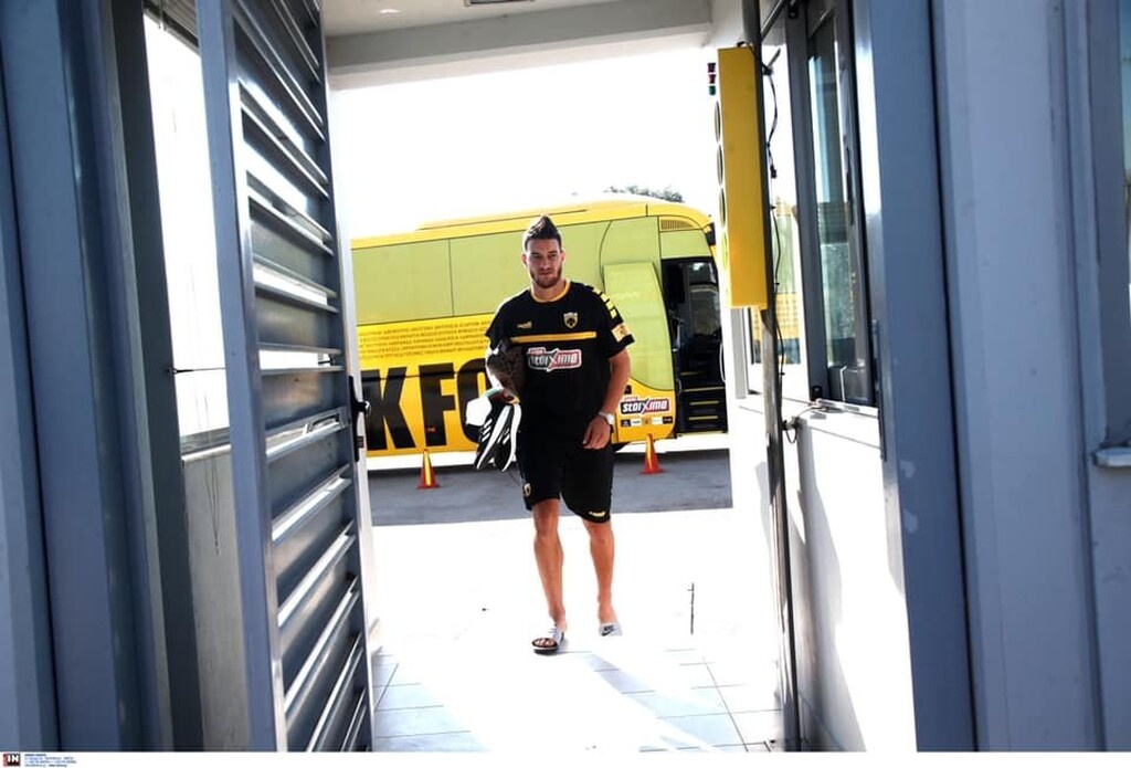 AEK: Στα Σπάτα ο Χνιντ (photos)