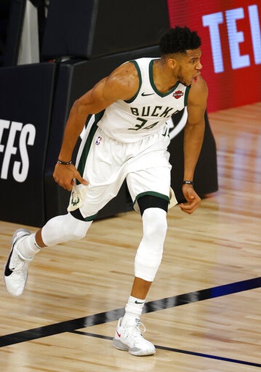 NBA: «Φωτιά» ο Αντετοκούνμπο και 2-1 οι Μπακς (video+photos)