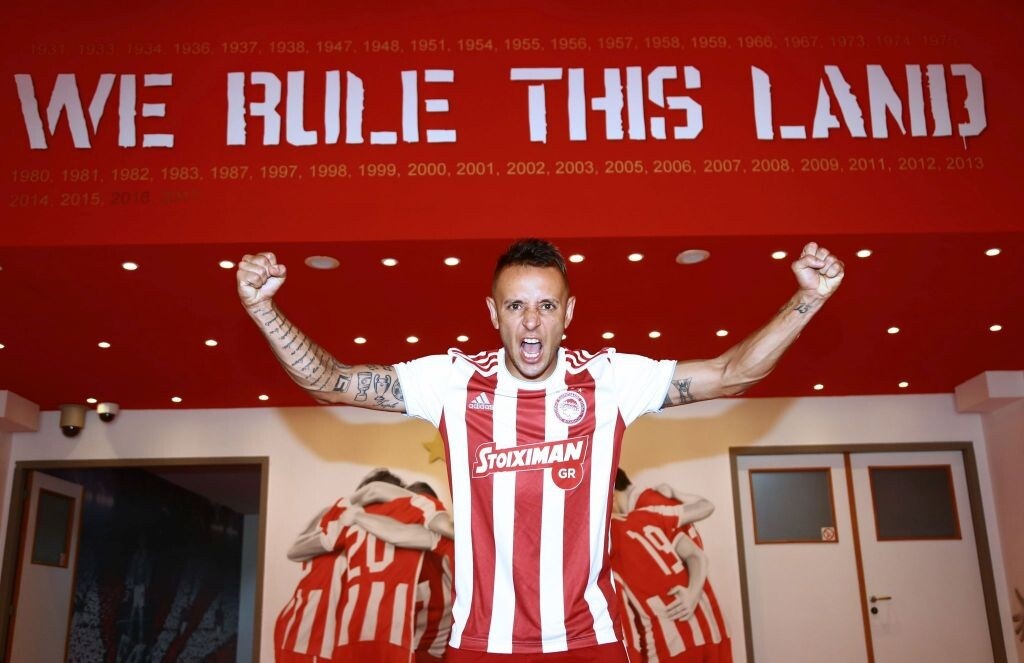 Ολυμπιακός: Ανακοίνωσε τον Ραφίνια (photos)